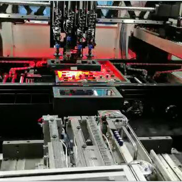 岳陽某電子廠應用創(chuàng)達插件機整線插件案例